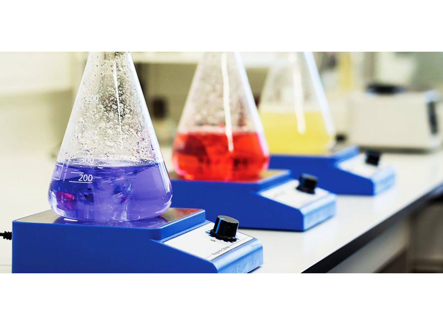 انواع هات پلیت و کاربردهای آن 1 Lab Hot Plate Maximizing Efficiency and Precision